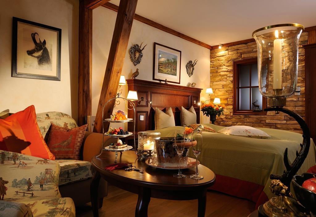 Relais&Châteaux Jagdhof Glashütte Bad Laasphe Quarto foto